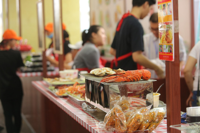 Hà Nội háo hức chào đón 50 món ngon đường phố cùng hàng loạt khu check-in siêu độc đáo Hà Nội háo hức chào đón 50 món ngon đường phố cùng hàng loạt khu check-in siêu độc đáo
