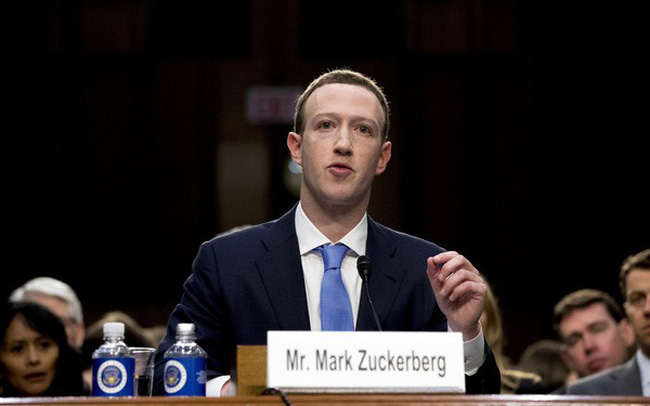        Mark Zuckerberg: “Chúng tôi không phạm luật vì rõ ràng đã thông báo rằng Facebook có thể thu thập dữ liệu của người dùng”
