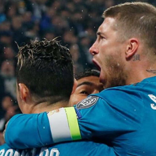 Đăng ảnh ôm nhau thật chặt, sao Real tiễn biệt Cris Ronaldo